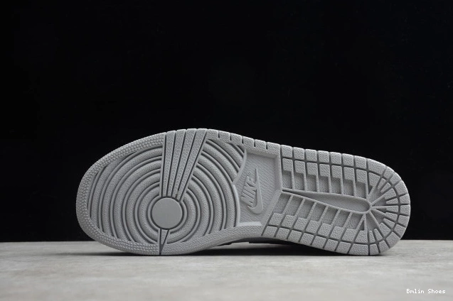 Bmlin Light Smoke AIR 1 Jordan Grey 554724-092 Mid 0809
